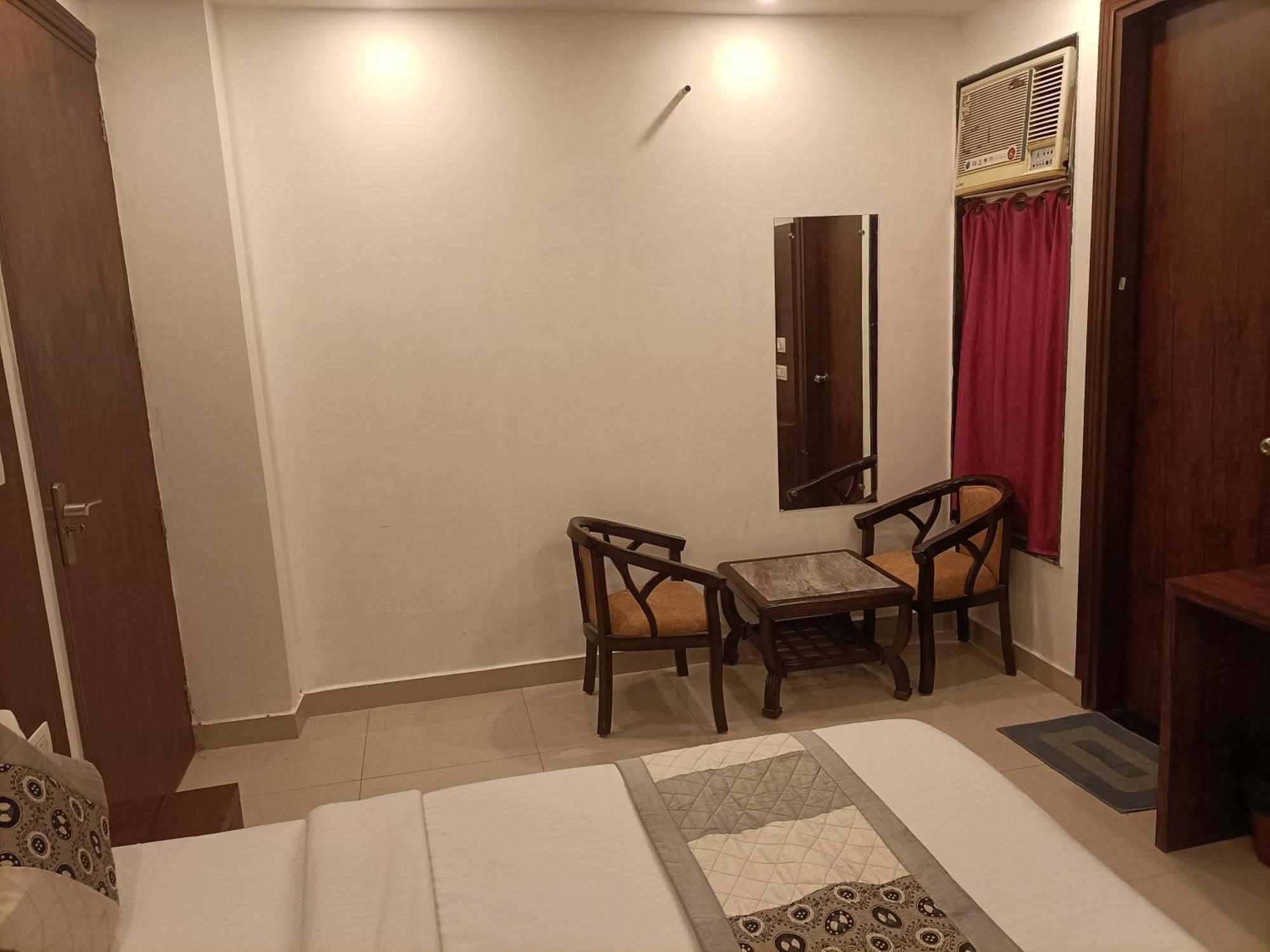Hotel Vista Premium Tark A Family Hotel Near Igi Airport Delhi New Delhi Exterior photo