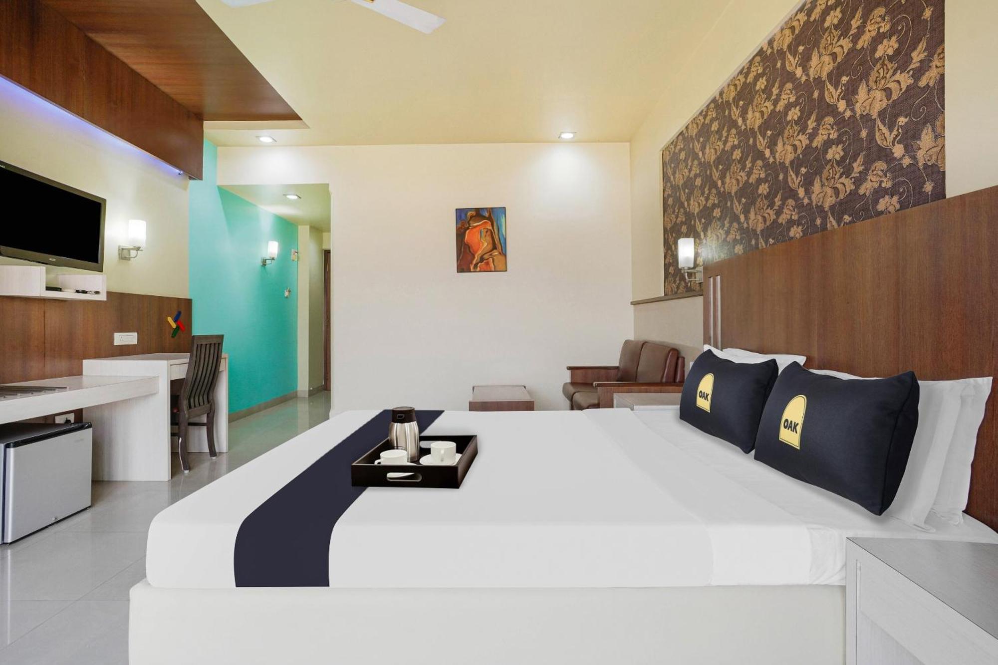 Hotel Vista Premium Tark A Family Hotel Near Igi Airport Delhi New Delhi Exterior photo
